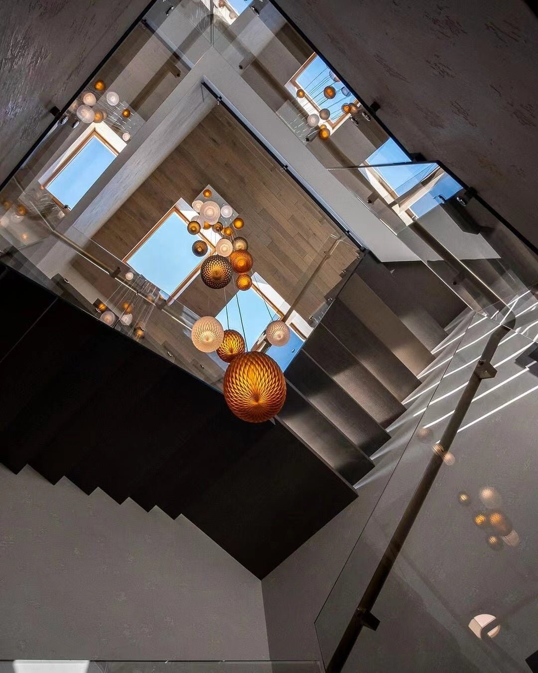 Chromatic Gem Drop Chandelier - Vakkerlight