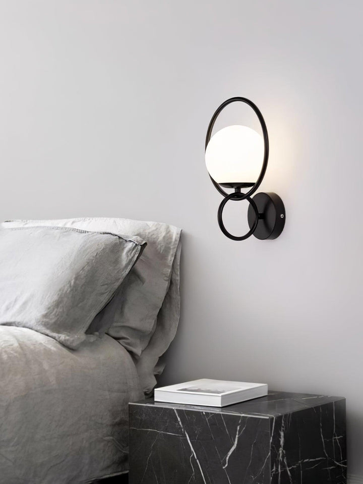 Circle Global Wall Lamp - Vakkerlight