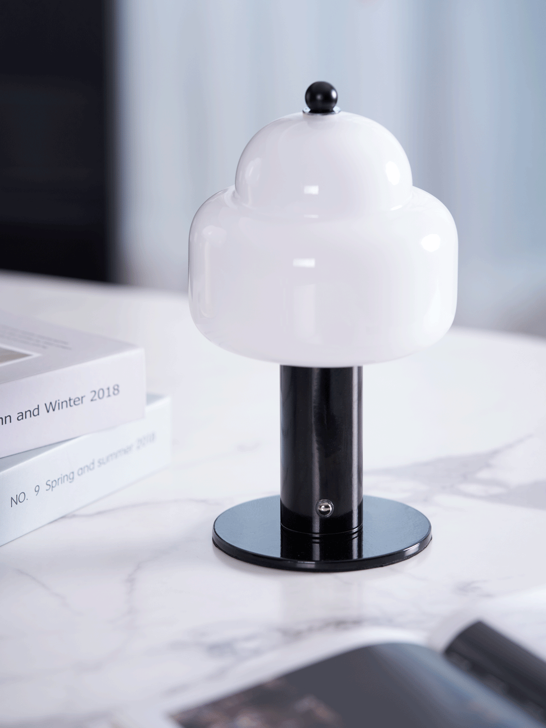 Cloud Dome Tischlampe 