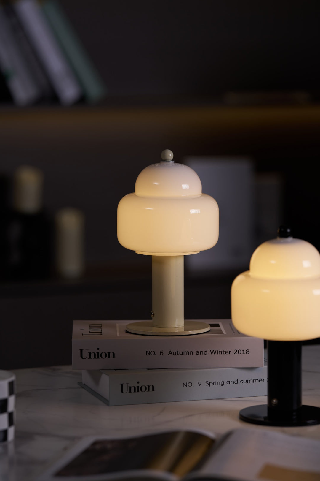 Cloud Dome Table Lamp - Vakkerlight