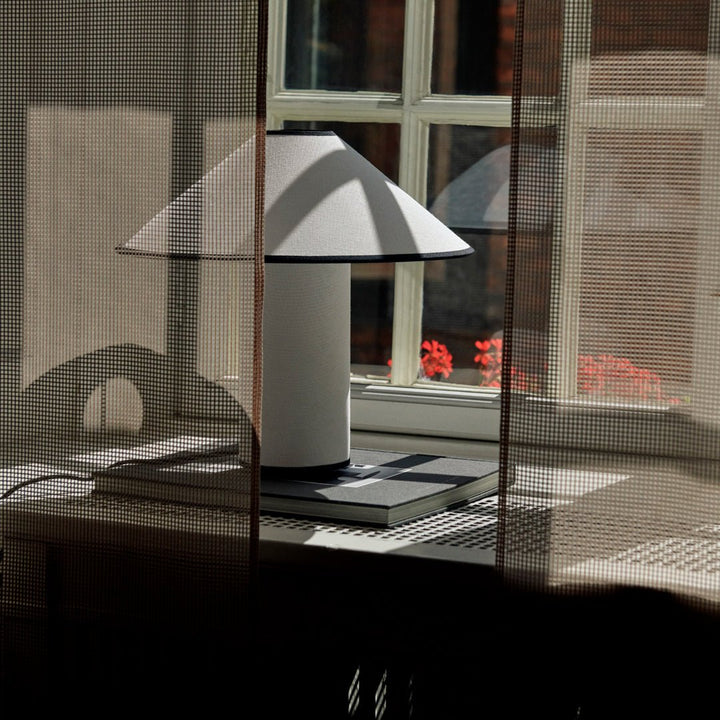 Colette Table Lamp - Vakkerlight