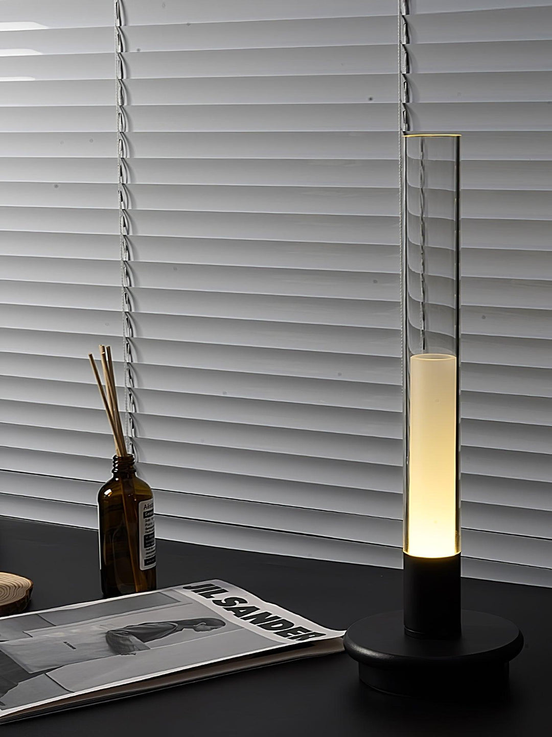 Column Built-in Battery Table Lamp - Vakkerlight