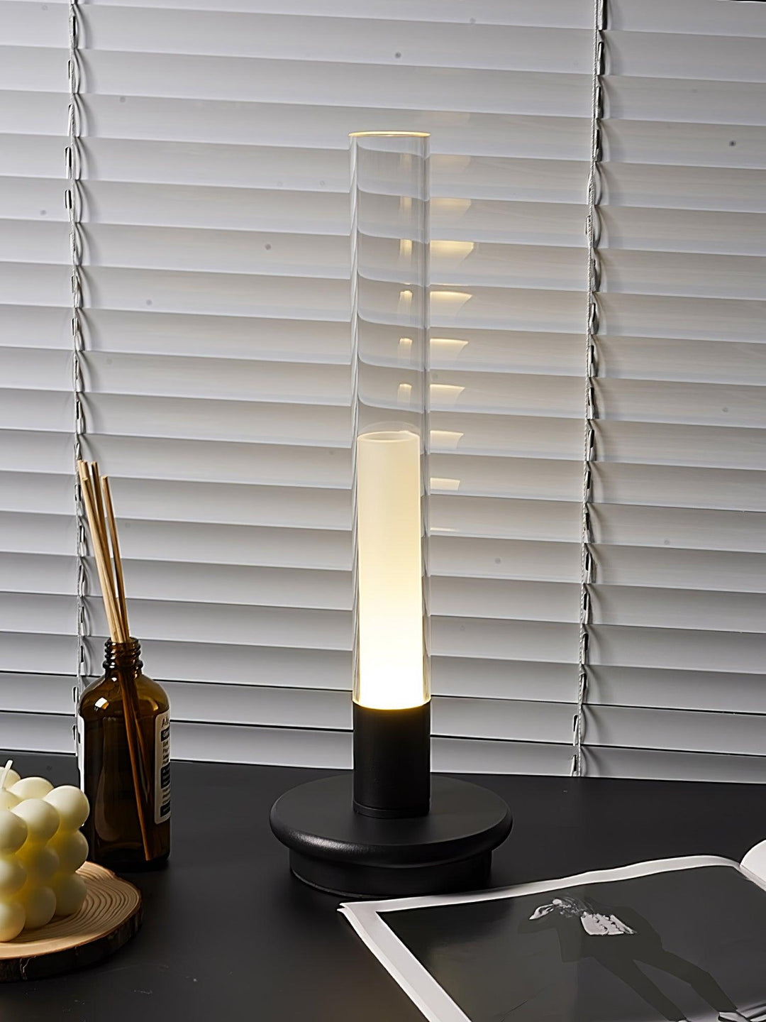 Column Built-in Battery Table Lamp - Vakkerlight