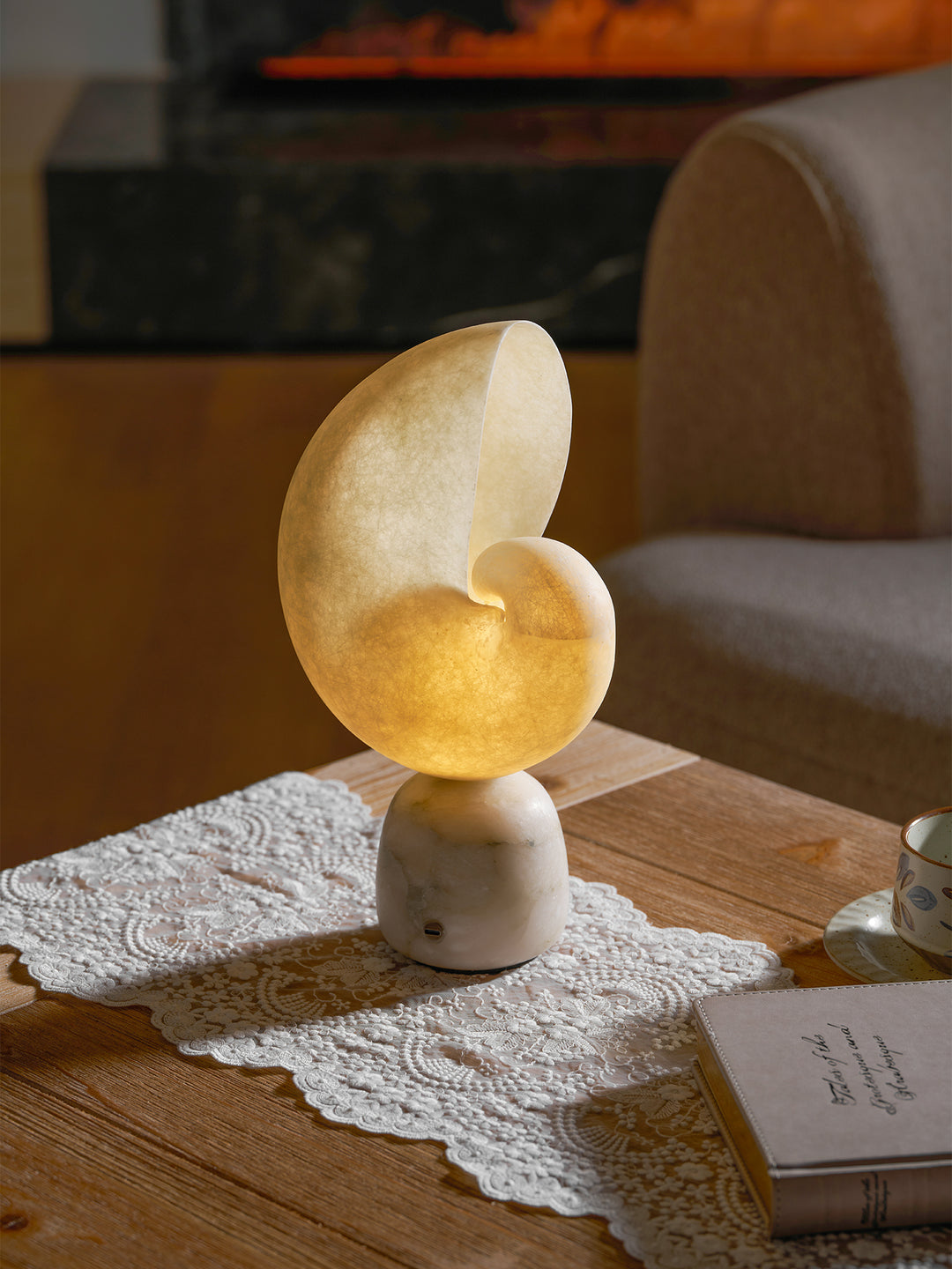 Lumora Shell Table Lamp - Vakkerlight