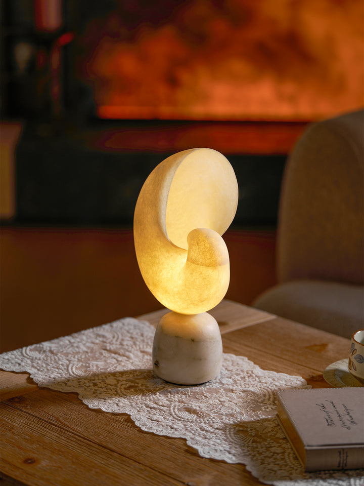 Lumora Shell Table Lamp - Vakkerlight
