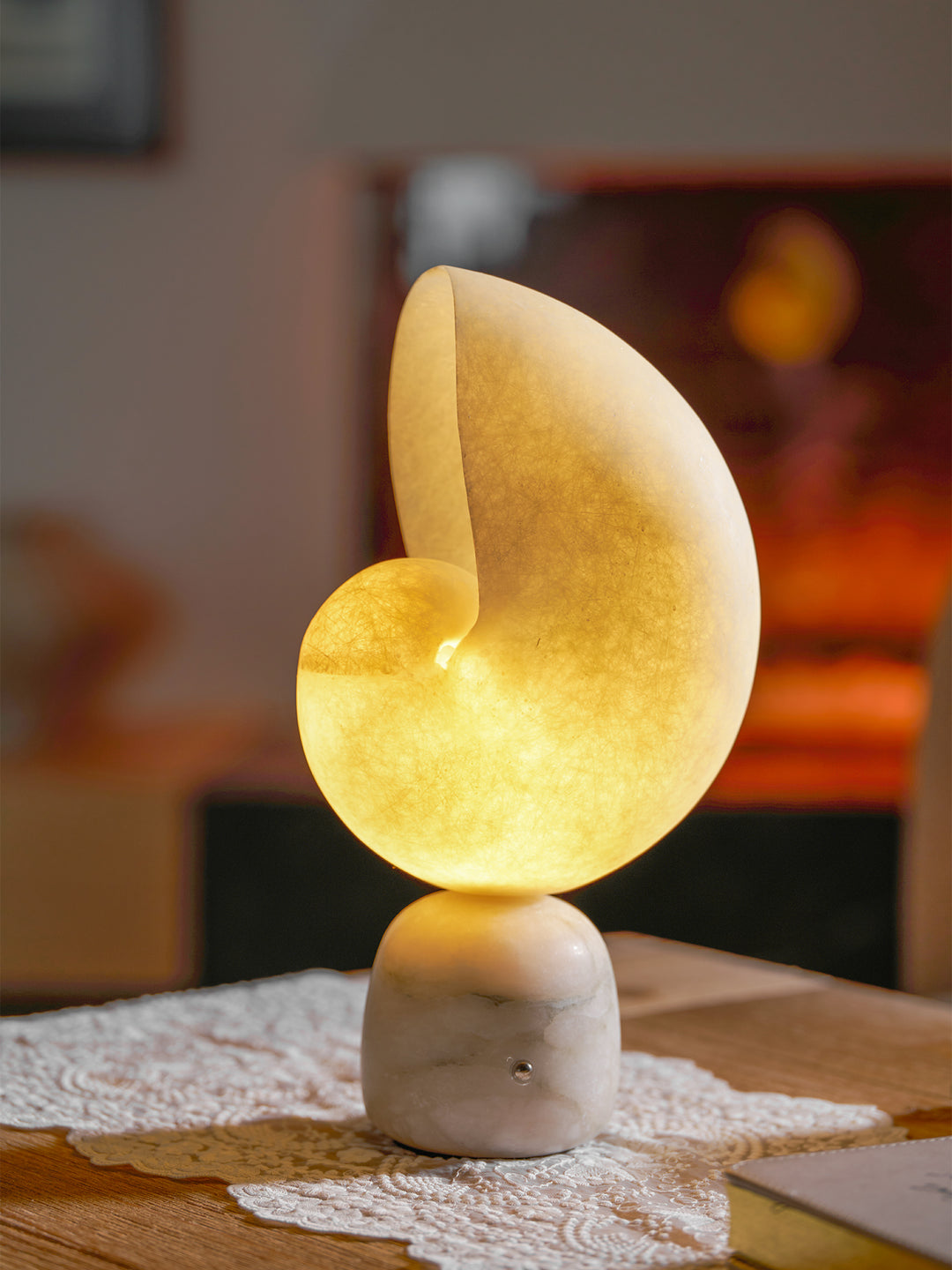 Lumora Shell Table Lamp - Vakkerlight