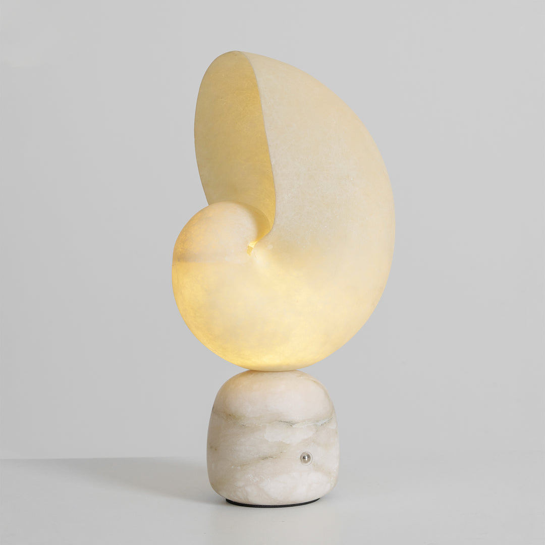 Lumora Shell Table Lamp - Vakkerlight