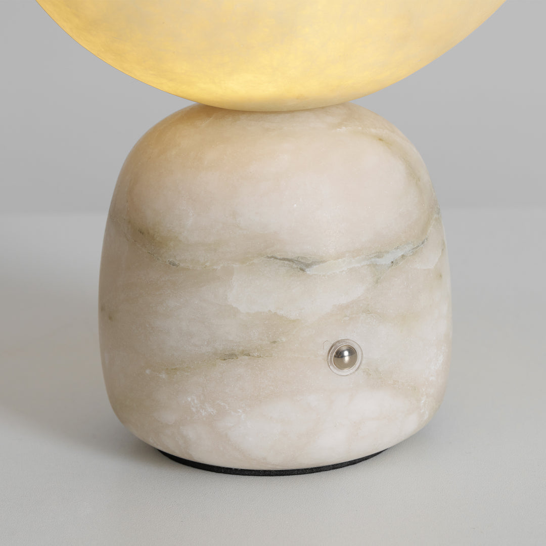 Lumora Shell Table Lamp - Vakkerlight