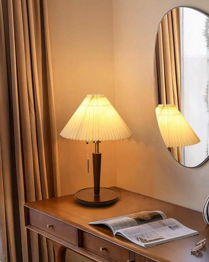 Cone Pleated Fabric Table Lamp - Vakkerlight