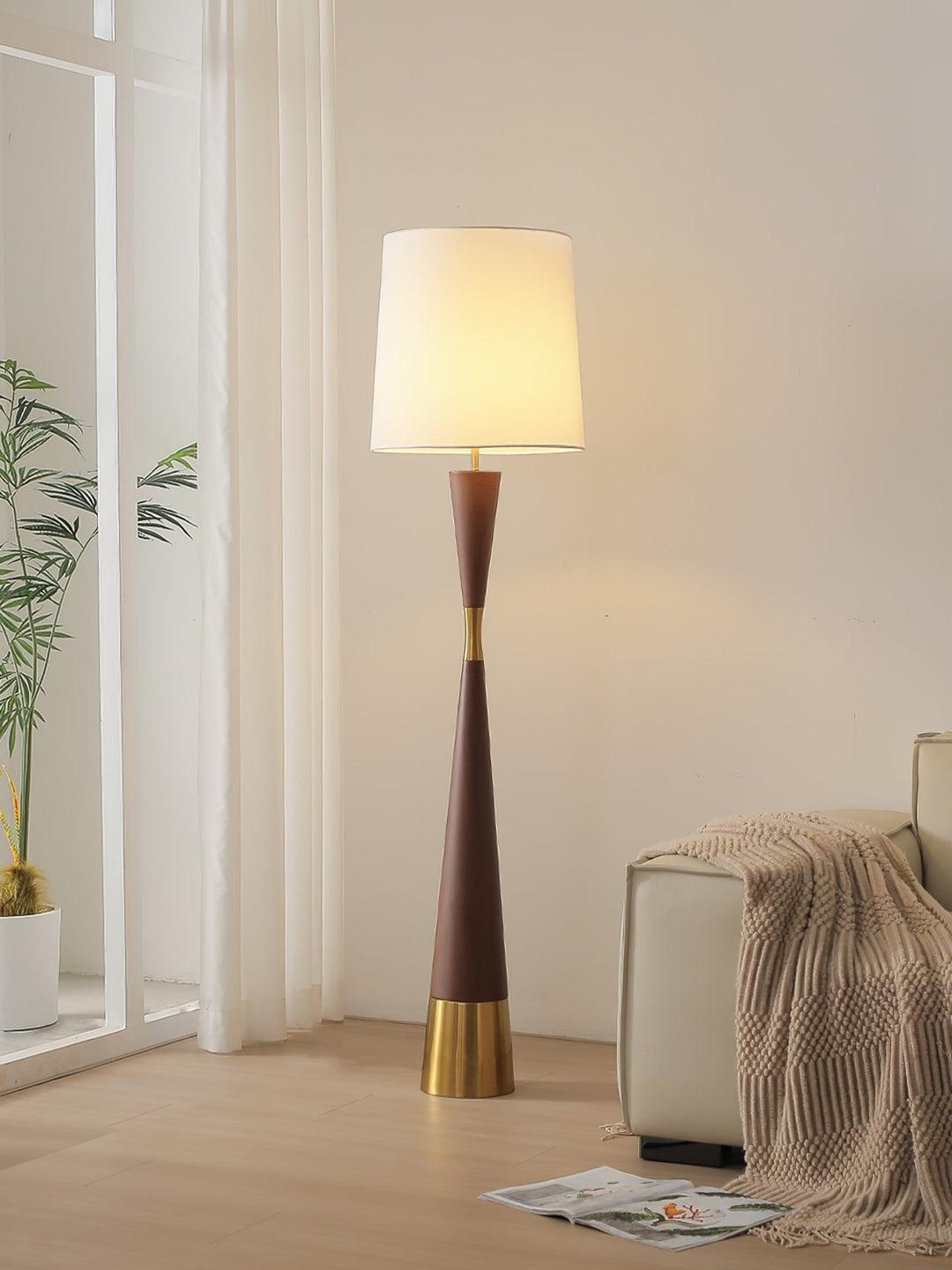 Cone Waist Floor Lamp - Vakkerlight