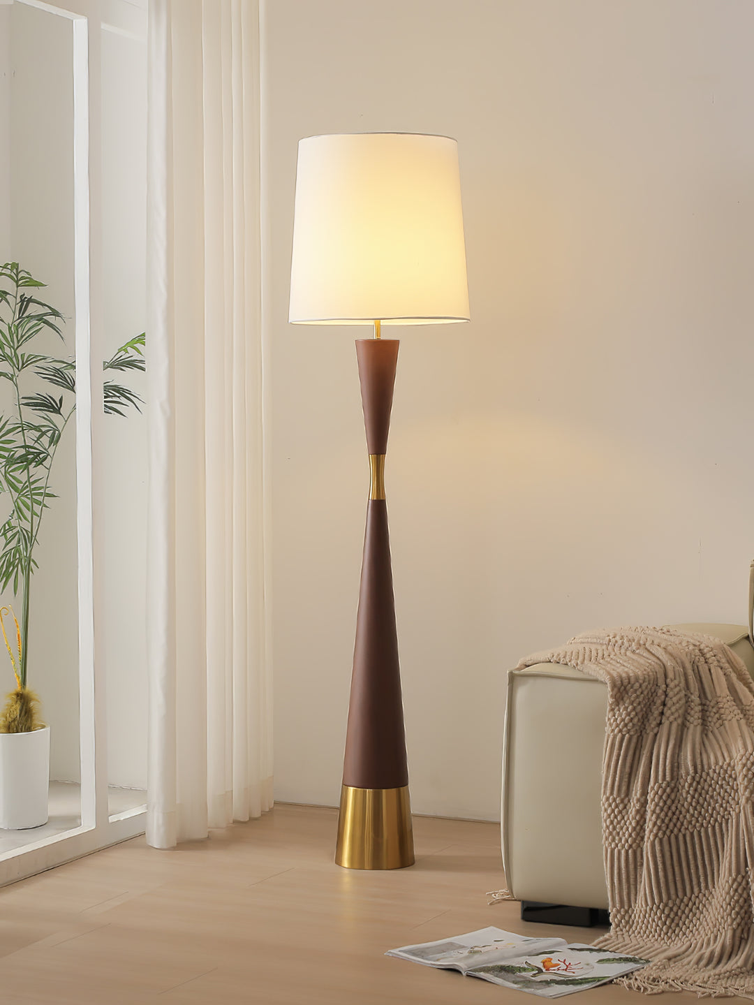 Cone Waist Floor Lamp - Vakkerlight