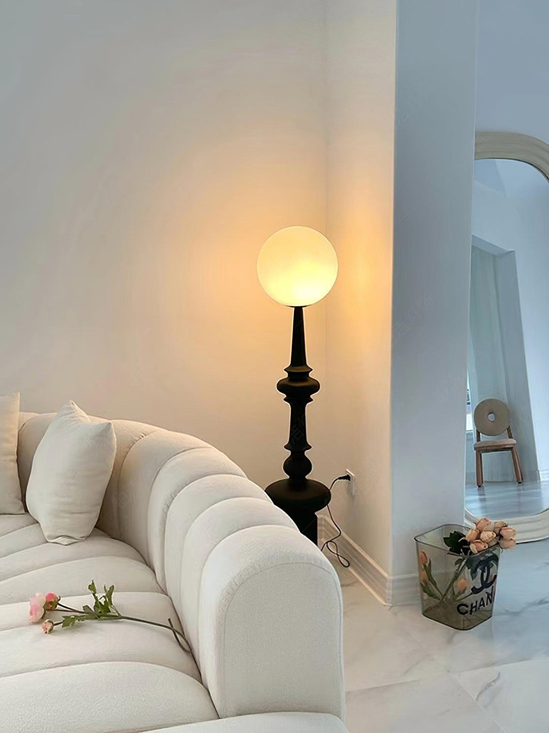 Constance Floor Lamp - Vakkerlight