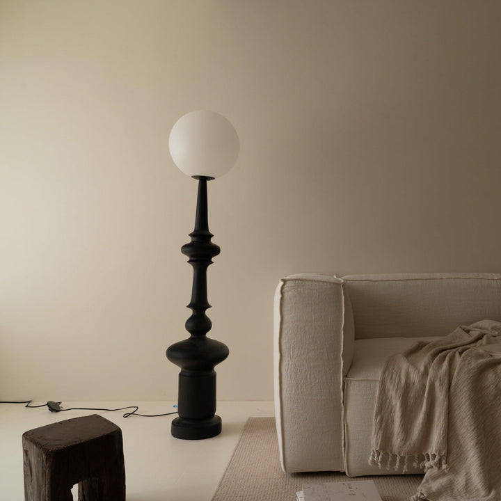 Constance Floor Lamp - Vakkerlight