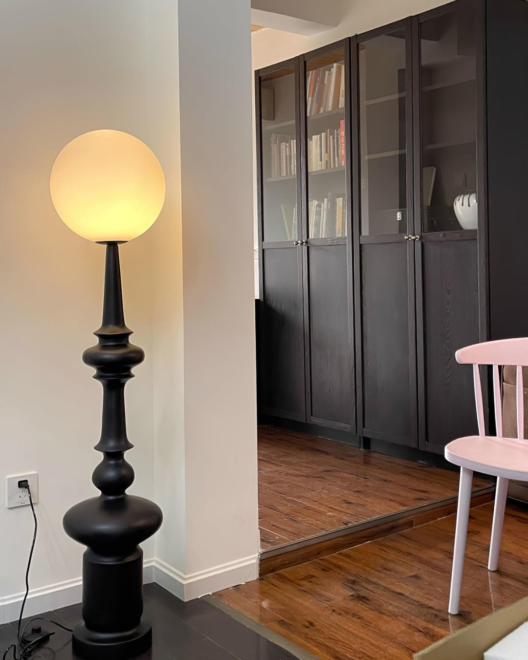 Constance Floor Lamp - Vakkerlight