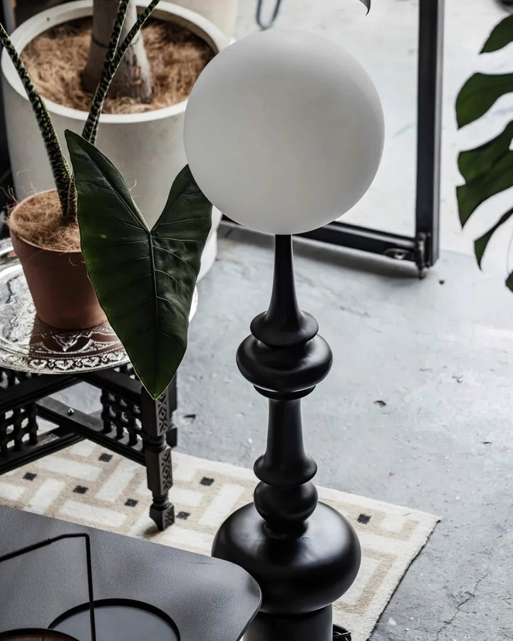 Constance Floor Lamp - Vakkerlight