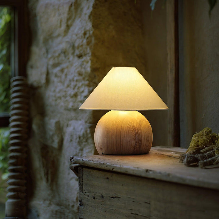 Corner Log Table Lamp - Vakkerlight