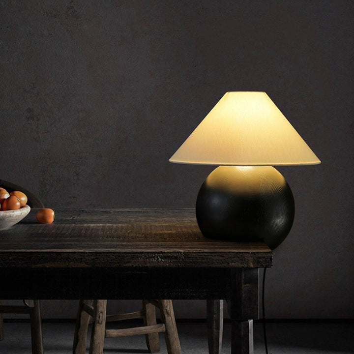 Corner Log Table Lamp - Vakkerlight