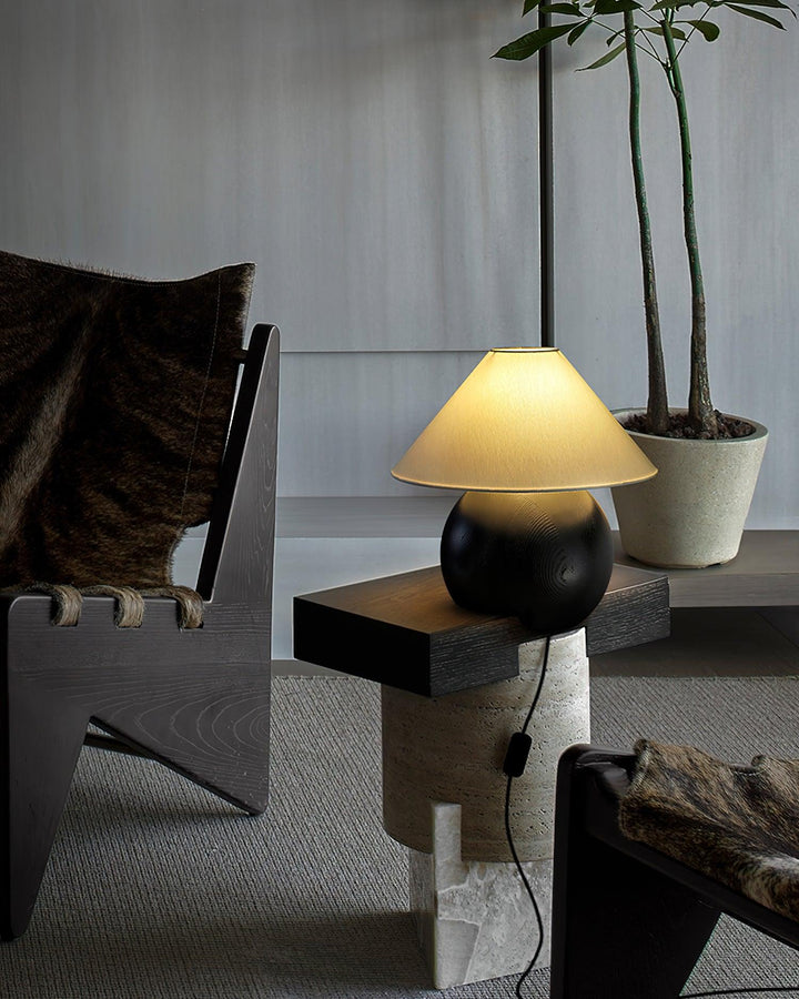 Corner Log Table Lamp - Vakkerlight