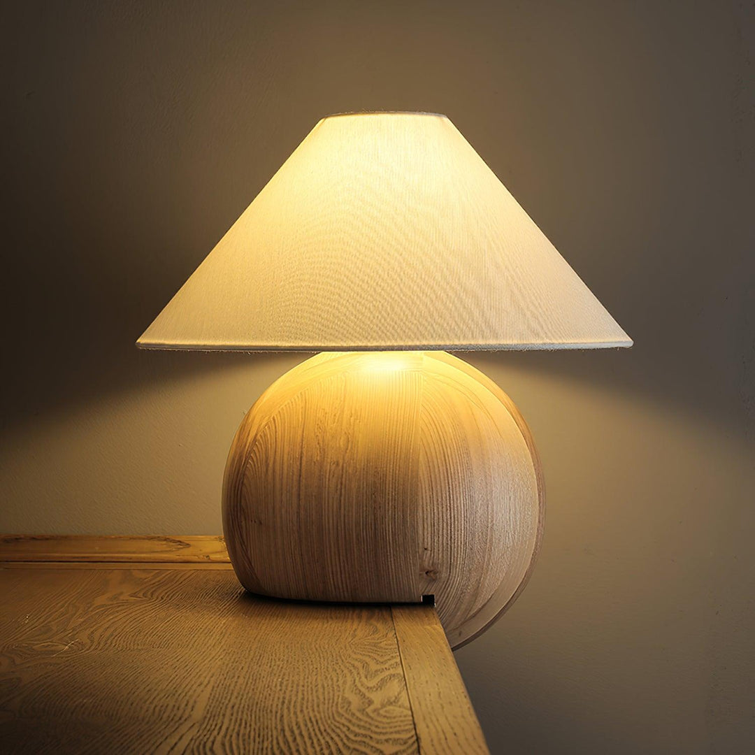 Corner Log Table Lamp - Vakkerlight