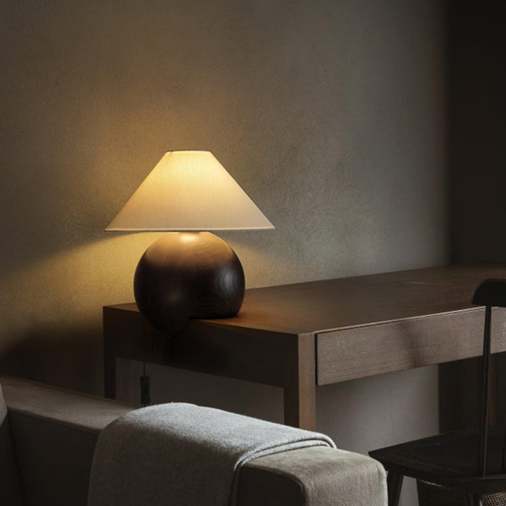 Corner Log Table Lamp - Vakkerlight