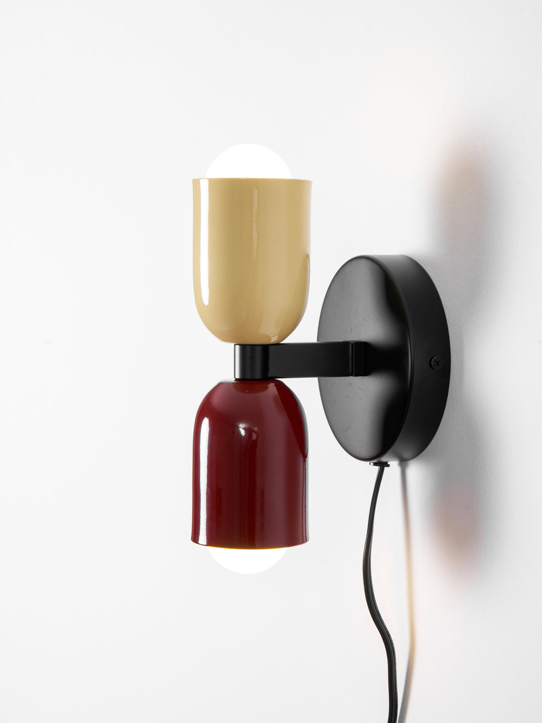 Couleur Double Plug In Wall Lamp - Vakkerlight