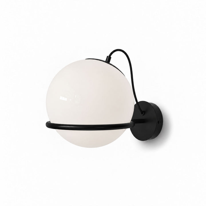 Cradled Globe ウォールスコース