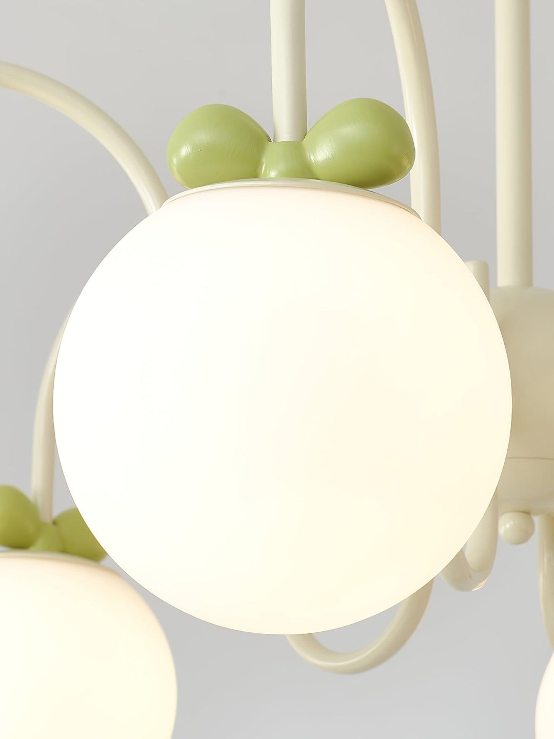 Cream Cherry Chandelier - Vakkerlight