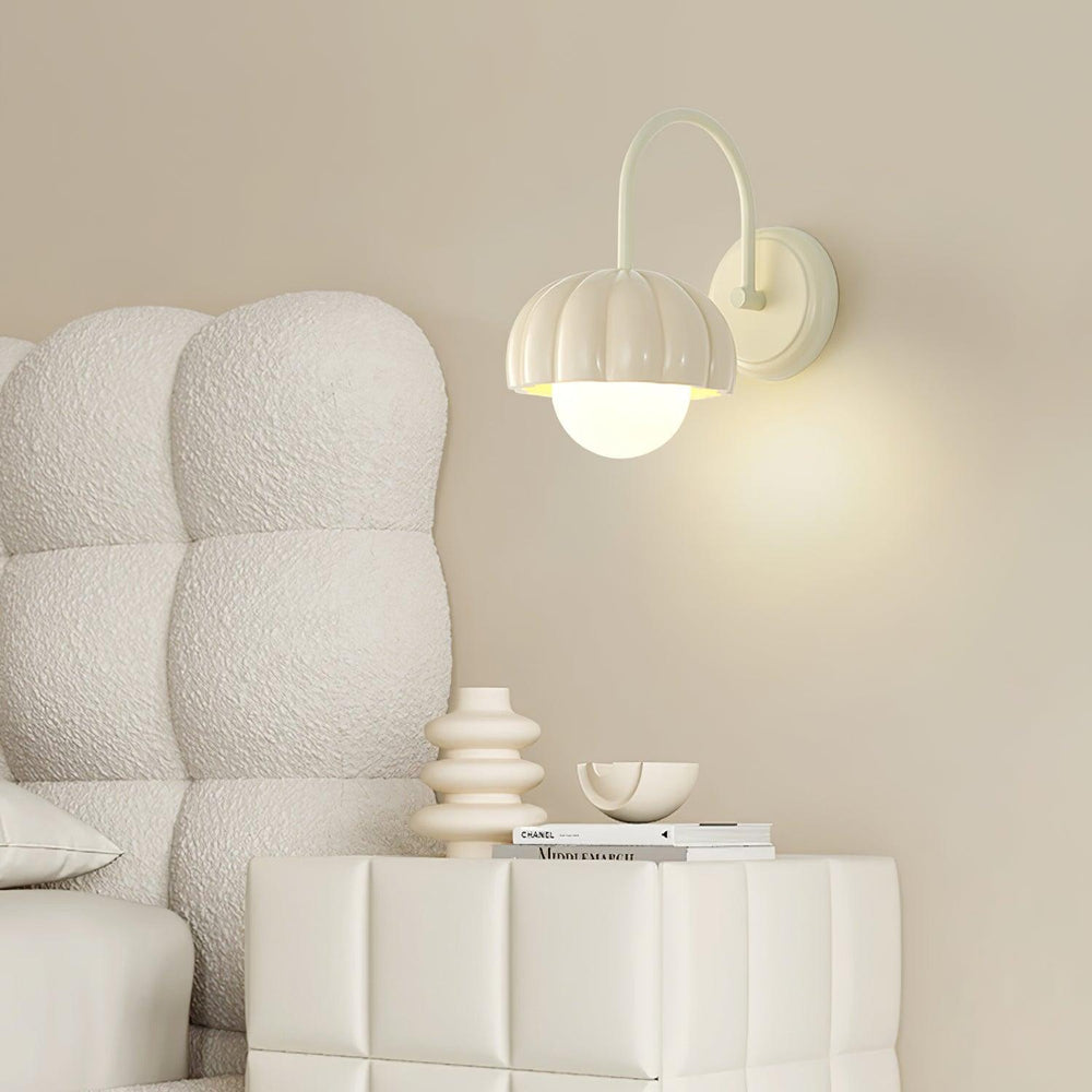 Creamy Pumpkin Wall Light - Vakkerlight