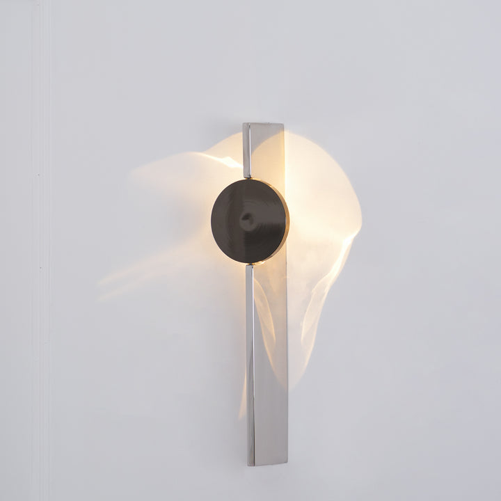 Creative Light And Shadow Wall Lamp