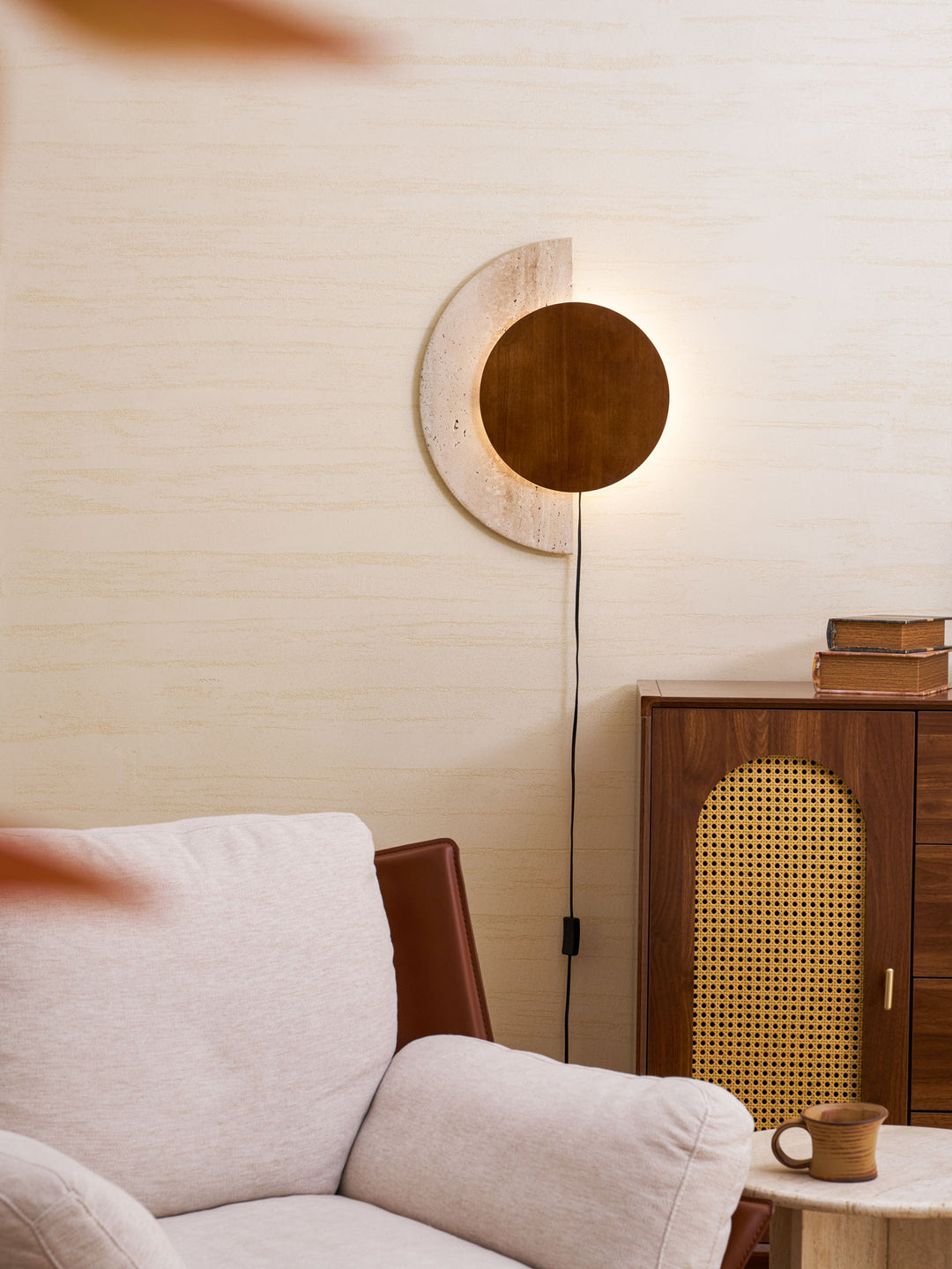 Crescent Halo Plug - in Wall Sconce - Vakkerlight