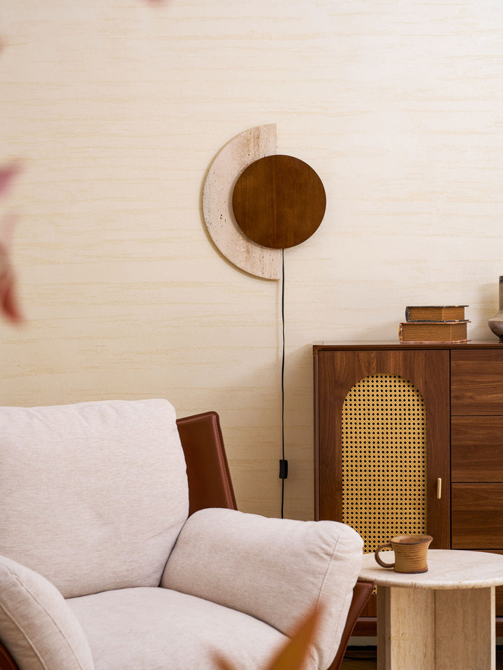 Crescent Halo Plug - in Wall Sconce - Vakkerlight