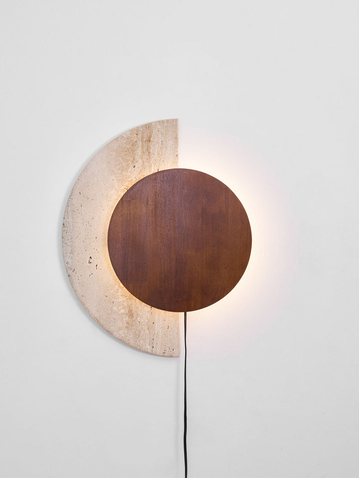 Crescent Halo Plug - in Wall Sconce - Vakkerlight