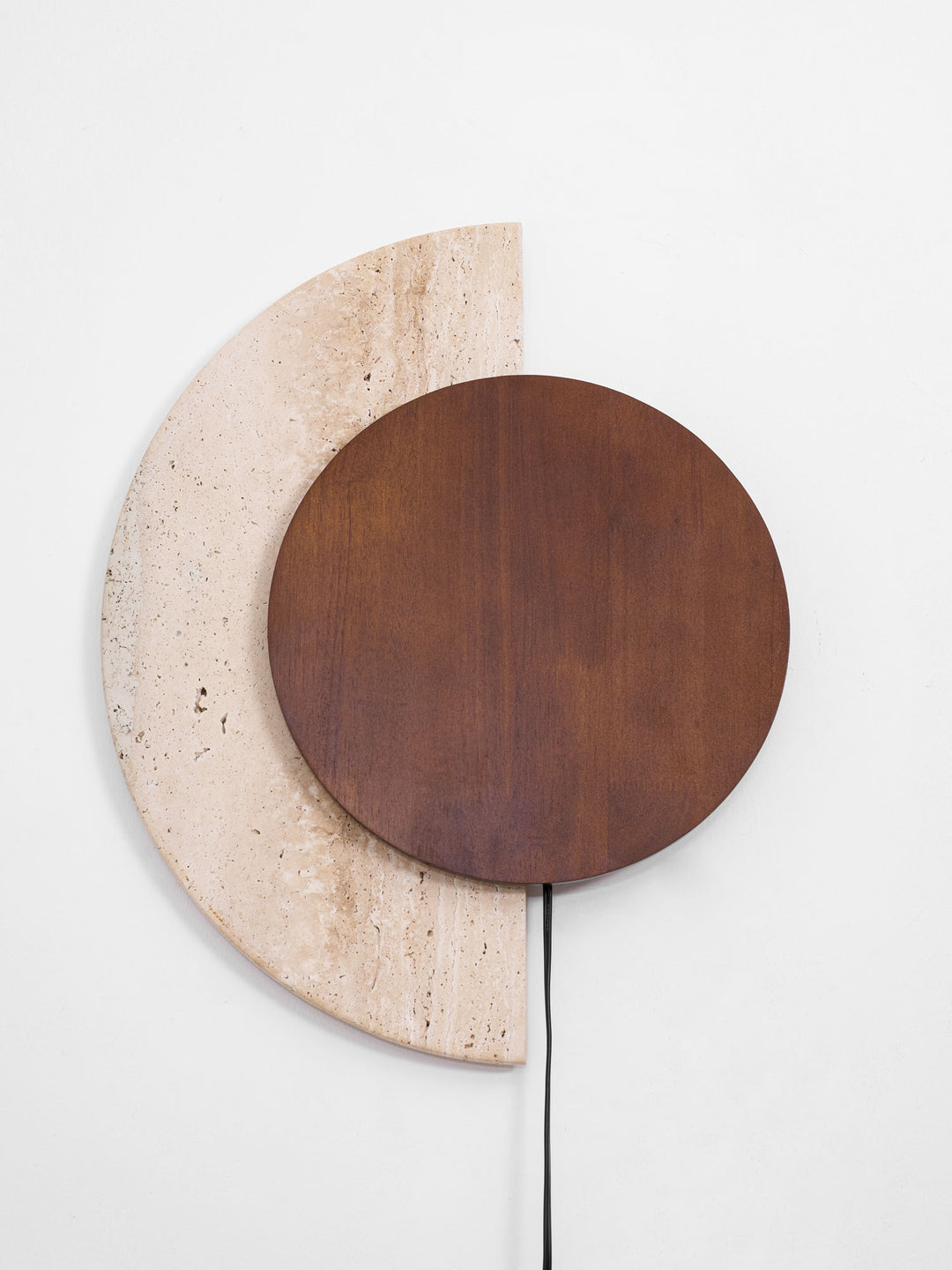 Crescent Halo Plug - in Wall Sconce - Vakkerlight