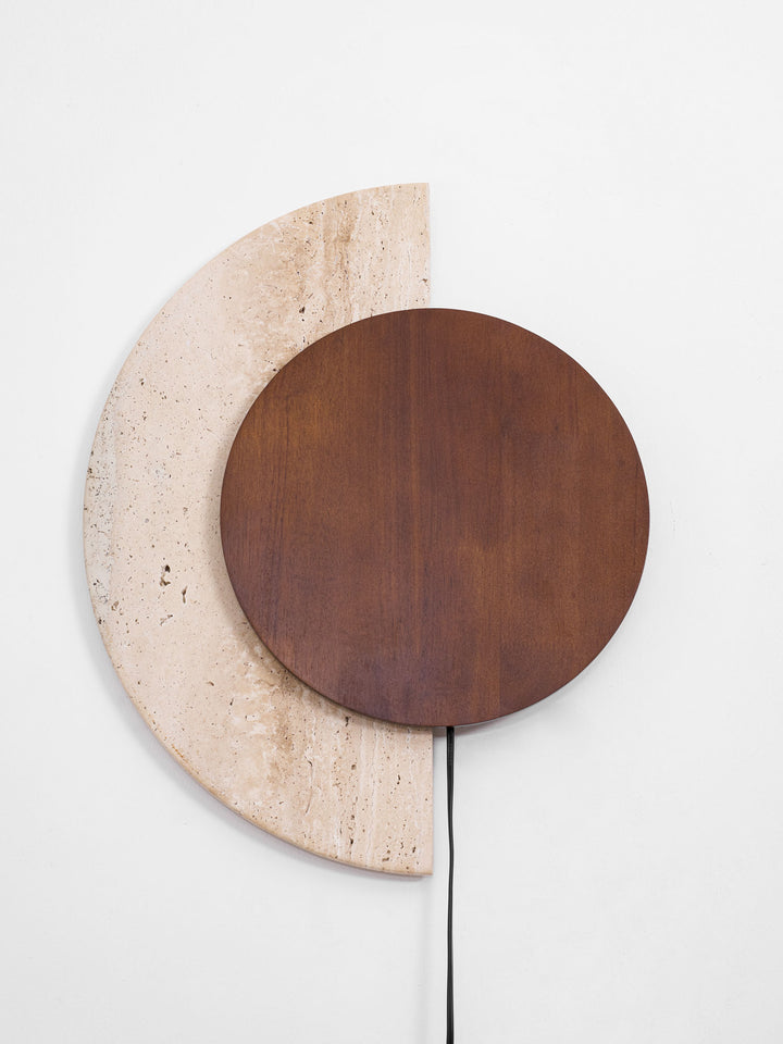 Crescent Halo Plug - in Wall Sconce - Vakkerlight