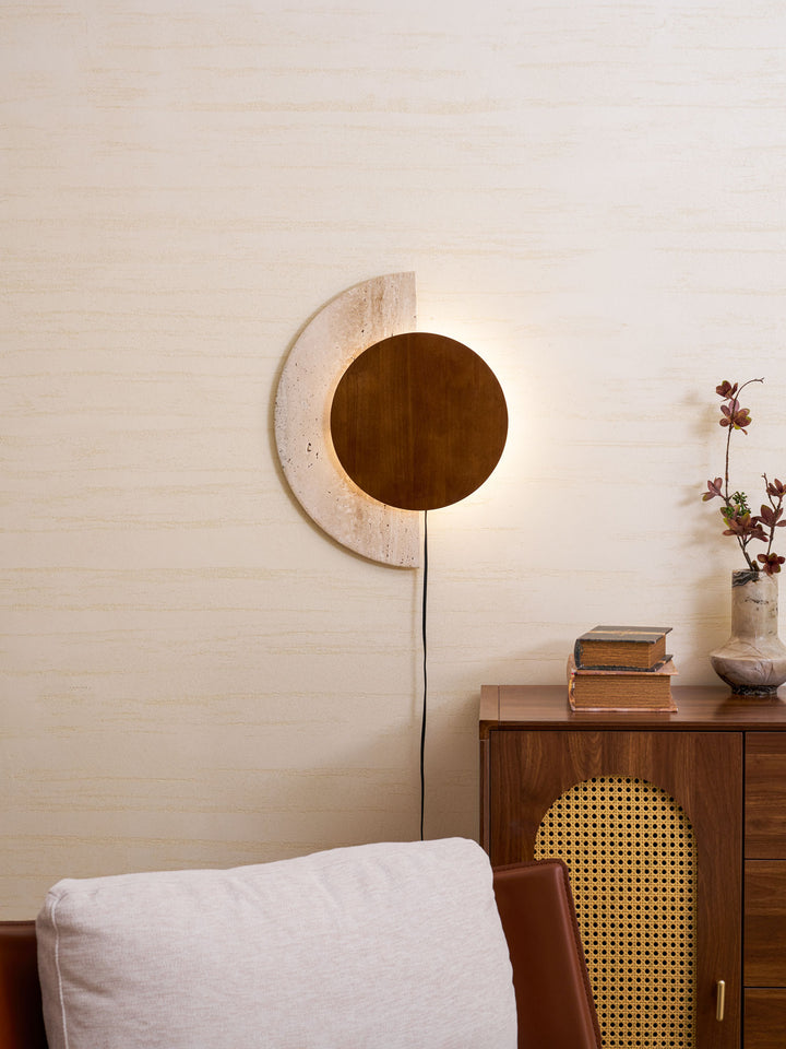 Crescent Halo Plug - in Wall Sconce - Vakkerlight