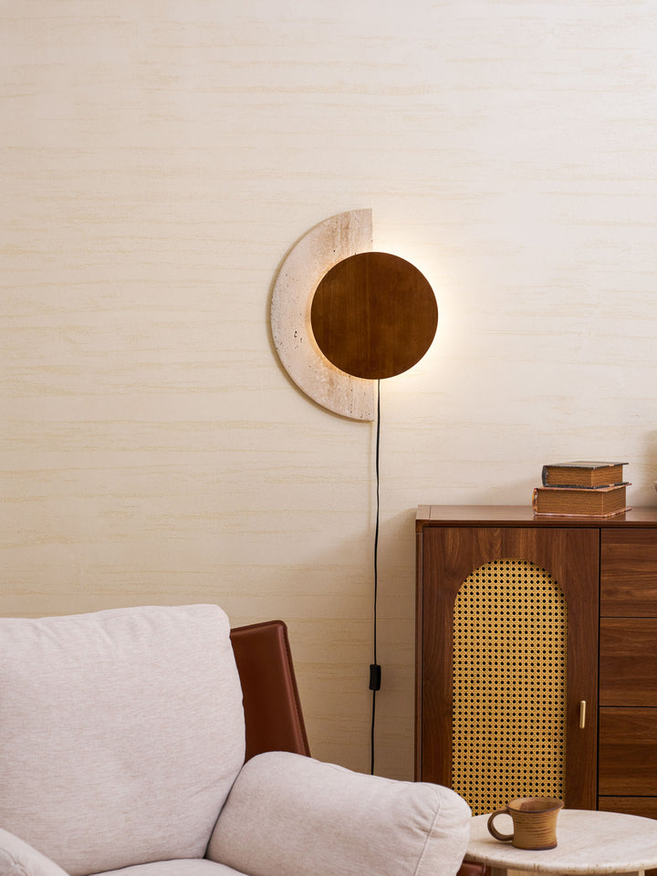 Crescent Halo Plug - in Wall Sconce - Vakkerlight