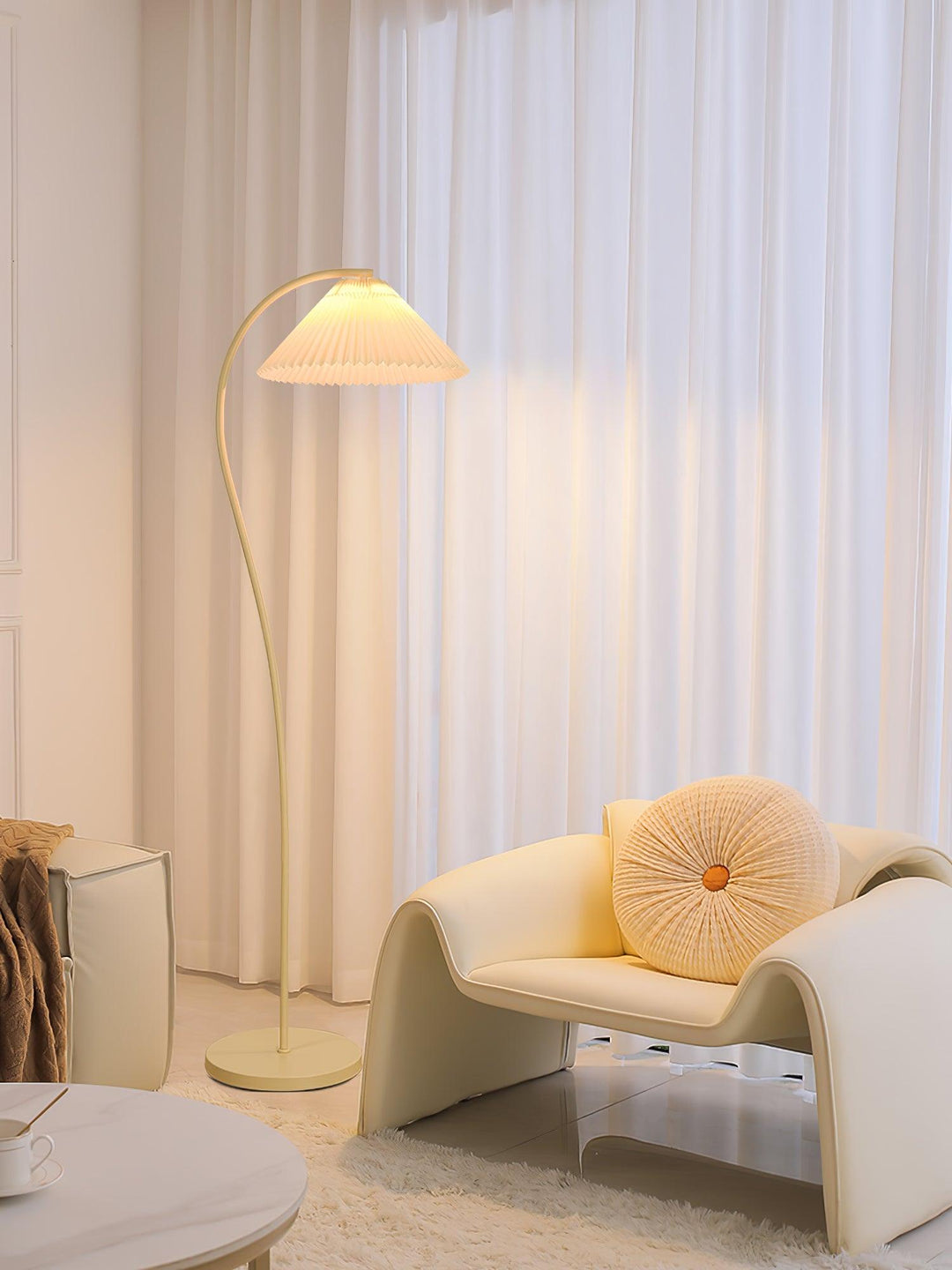 Crescini Pleated Floor Lamp - Vakkerlight