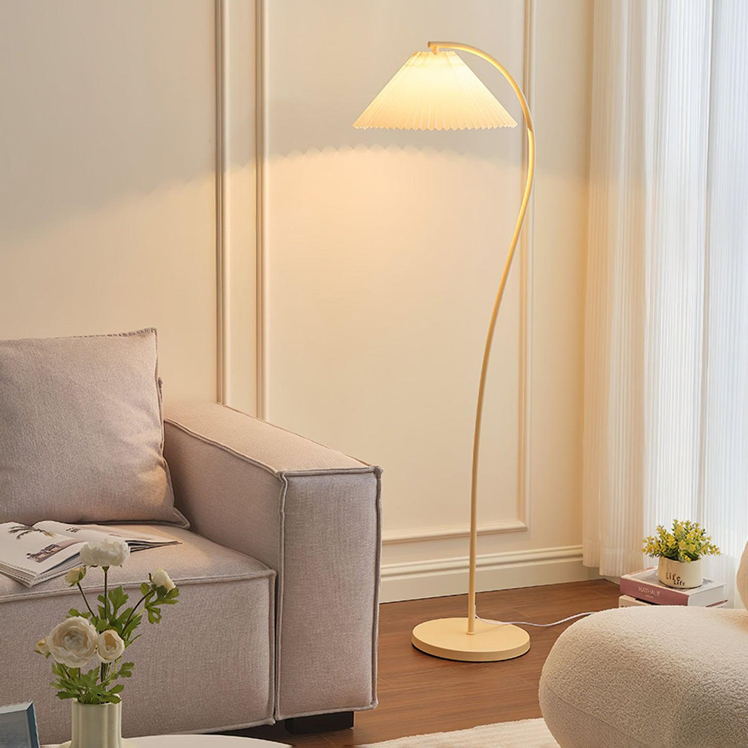 Crescini Pleated Floor Lamp - Vakkerlight