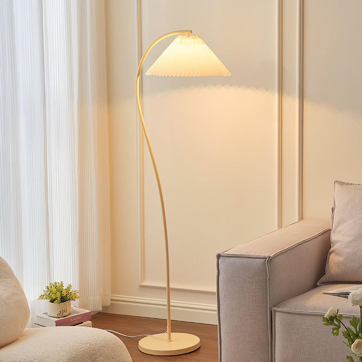 Crescini Pleated Floor Lamp - Vakkerlight