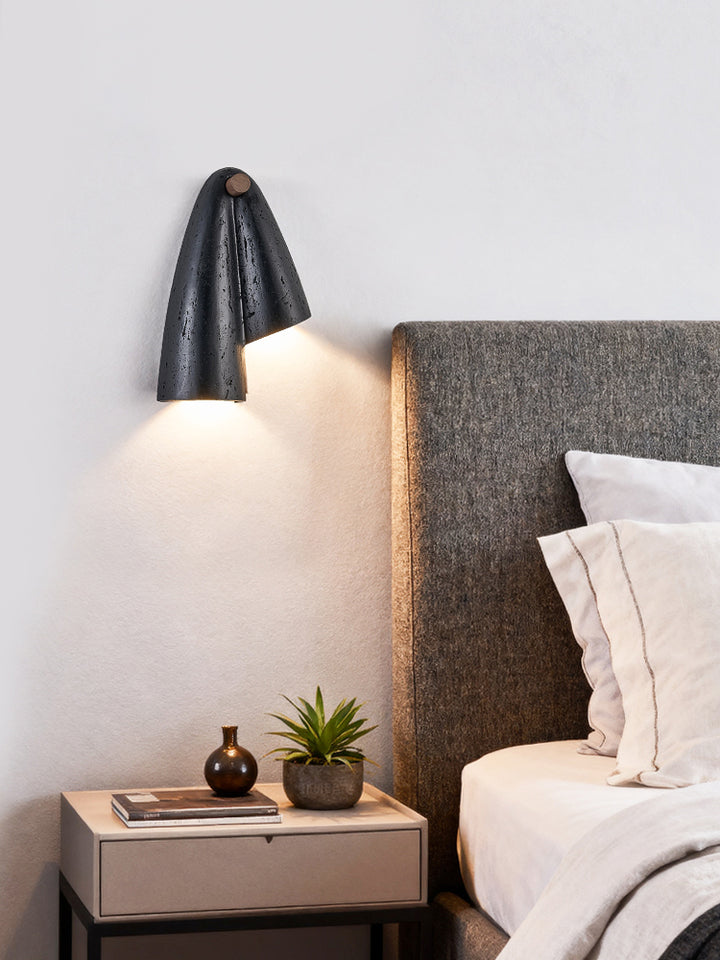 Creska Wall Lamp