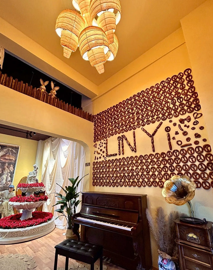 Croissant Fabric Pendant Light - Vakkerlight