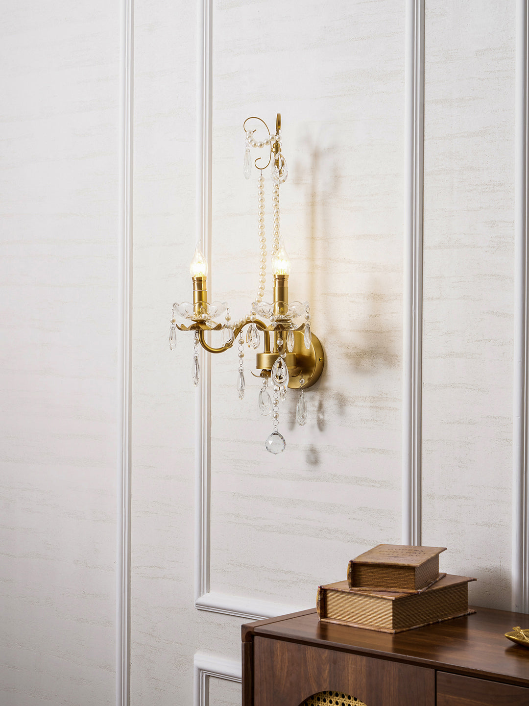 Crystal Pearl Chain Wall Lamp - Vakkerlight