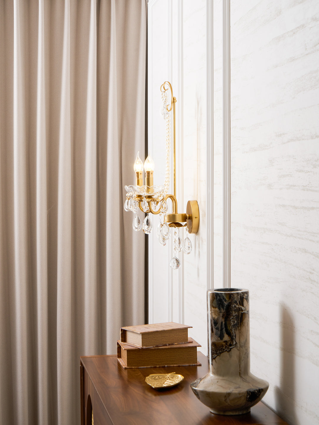 Crystal Pearl Chain Wall Lamp - Vakkerlight