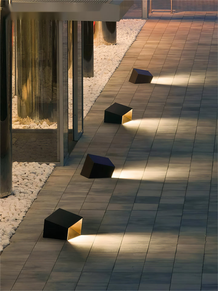 Cube Garden Outdoor Light - Vakkerlight