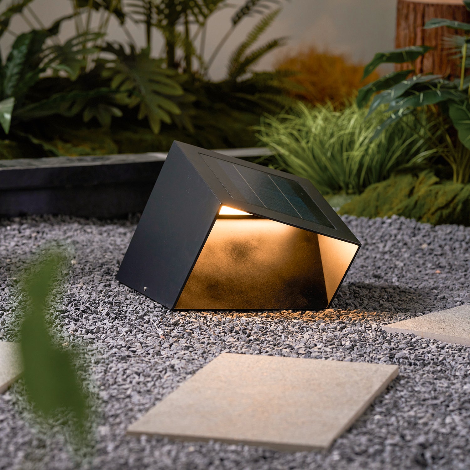 Cube Garden Solar Light