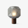 Lampe de table cubique