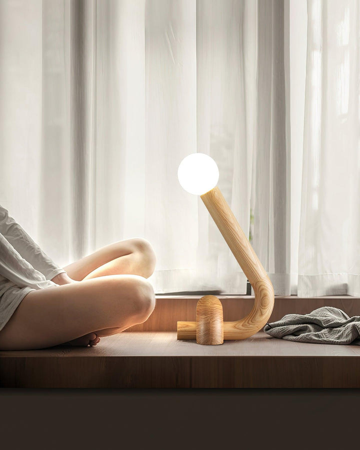 Curled Table Lamp - Vakkerlight