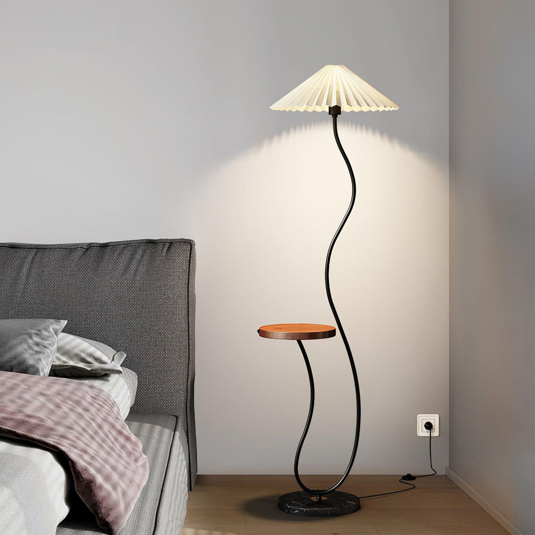 Curvatura Floor Lamp - Vakkerlight