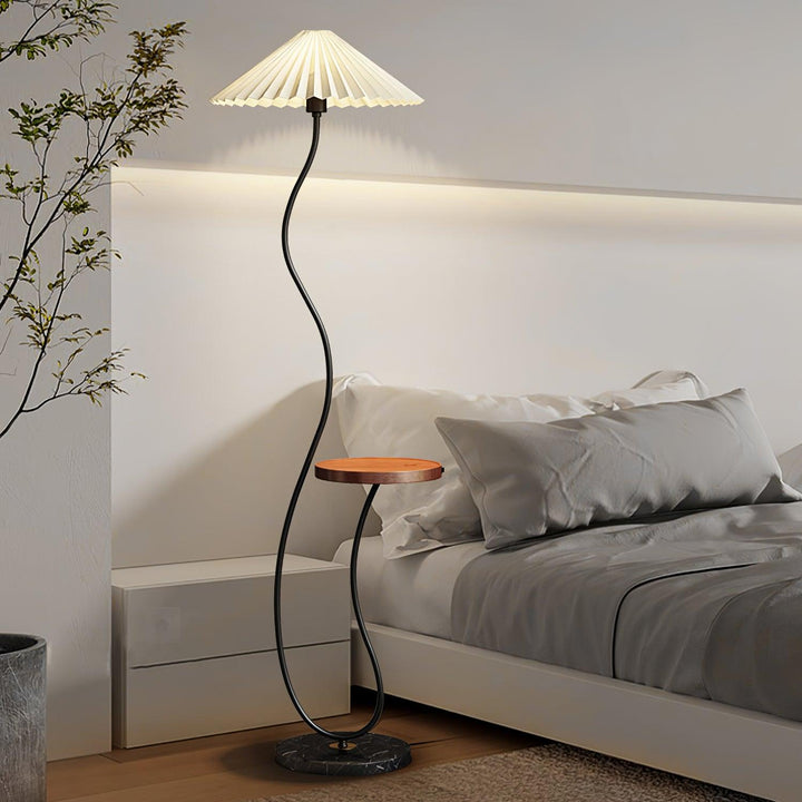 Curvatura Floor Lamp - Vakkerlight