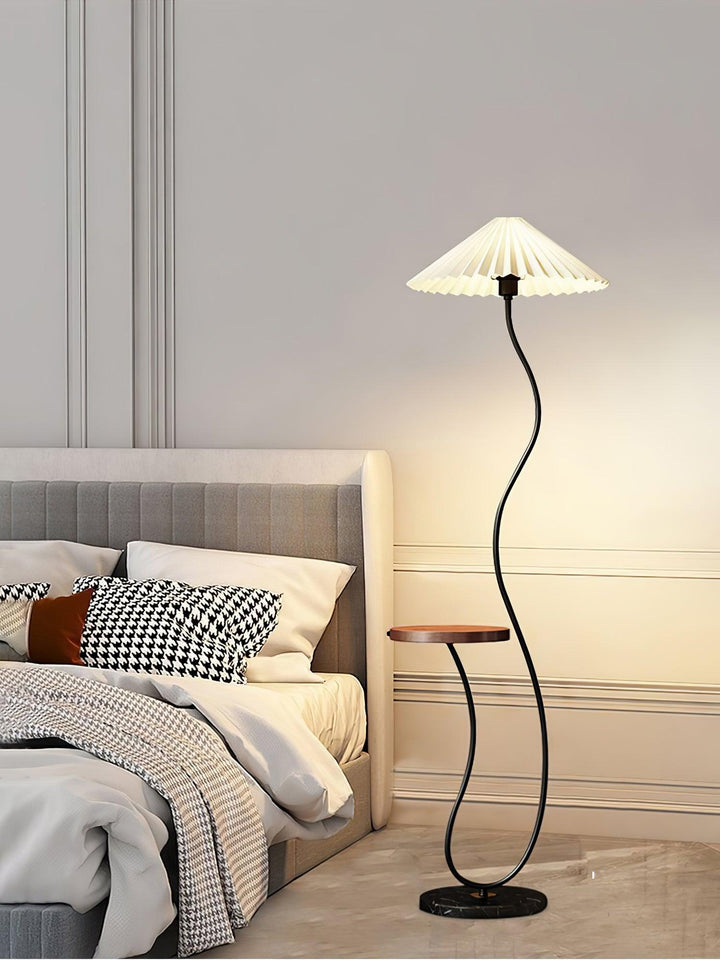 Curvatura Floor Lamp - Vakkerlight